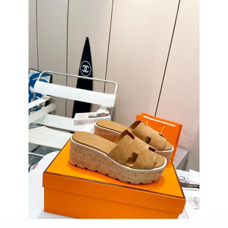 H**mes slippers